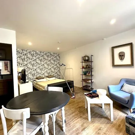 C. La Reserve - St Rose Le Bleu