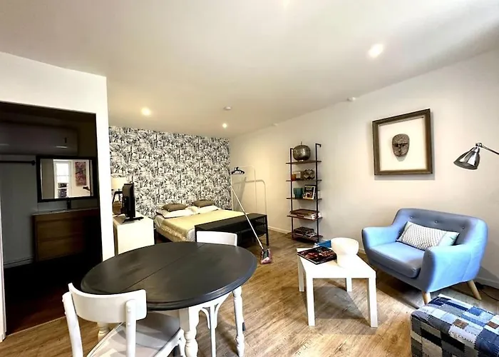 C. La Reserve - St Rose Le Bleu